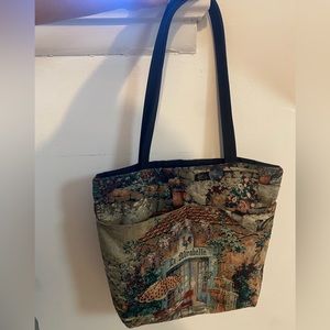 Tote bag